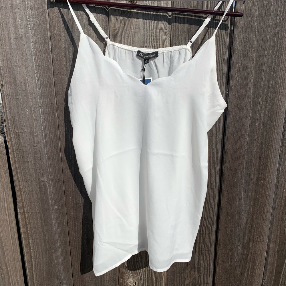 Shinestar flowy, scalloped, white tank top NWT